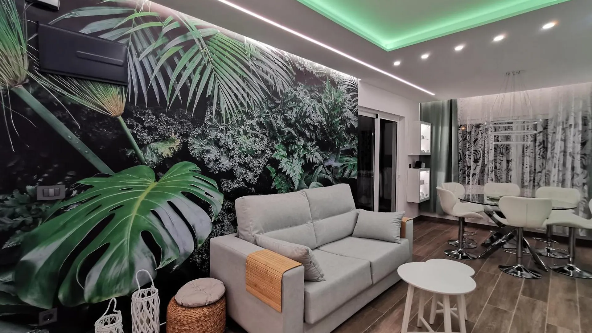 Tropical Haven On Tenerife Arona